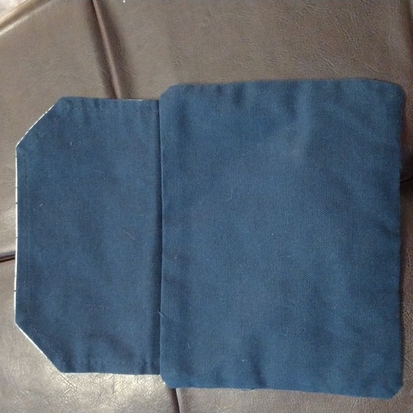 EUC Someone Somewhere Pouch and Jewelry - Picture 5 of 13